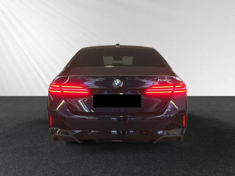 BMW 530 e/PLUG-IN/M-SPORT/HEAD UP/360/LED/KEYLESS/, снимка 6 - Автомобили и джипове - 52575760