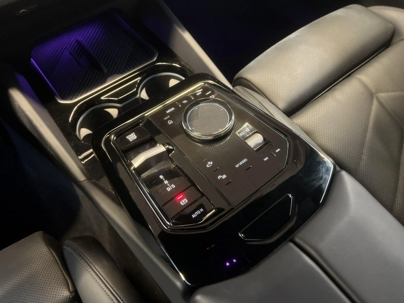 BMW 530 e/PLUG-IN/M-SPORT/HEAD UP/360/LED/KEYLESS/, снимка 10 - Автомобили и джипове - 52575760