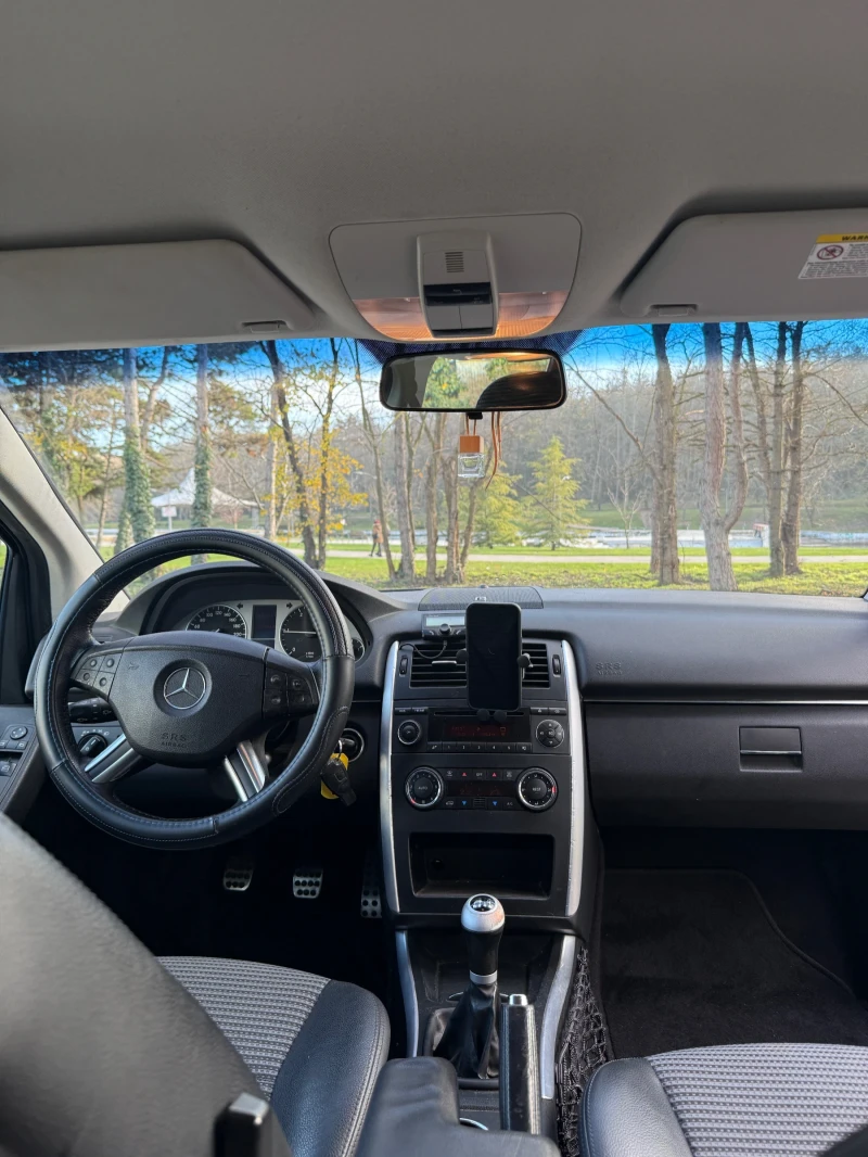 Mercedes-Benz B 180, снимка 4 - Автомобили и джипове - 52884589