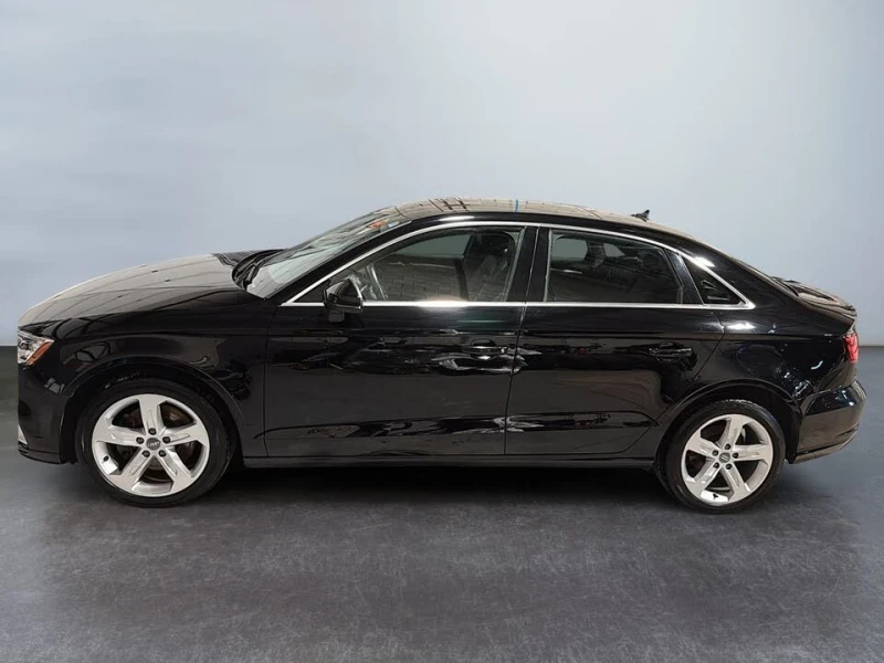 Audi A3 Komfort* 2.0T* Quattro* АвтоКредит* (ЦЕНА ДО БГ), снимка 3 - Автомобили и джипове - 52990266