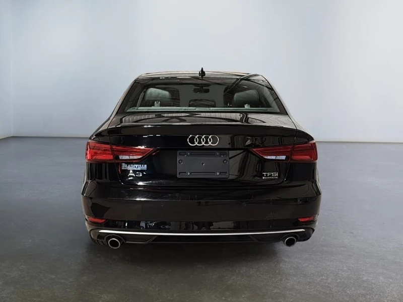 Audi A3 Komfort* 2.0T* Quattro* АвтоКредит* (ЦЕНА ДО БГ), снимка 5 - Автомобили и джипове - 52990266