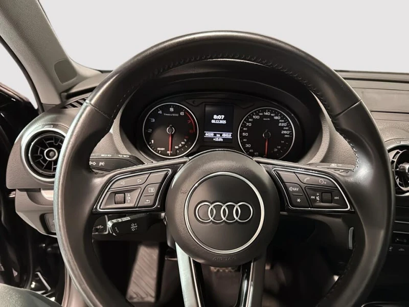 Audi A3 Komfort* 2.0T* Quattro* АвтоКредит* (ЦЕНА ДО БГ), снимка 8 - Автомобили и джипове - 52990266