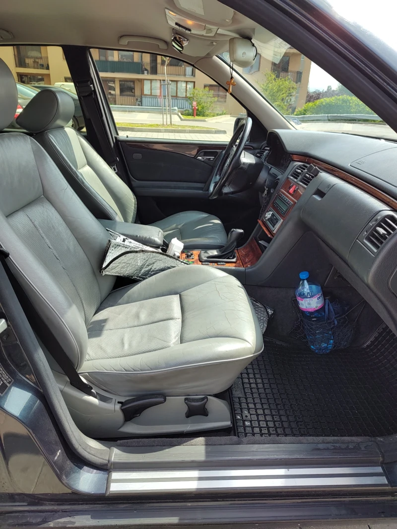 Mercedes-Benz E 200 2.0 W210, снимка 6 - Автомобили и джипове - 53278312