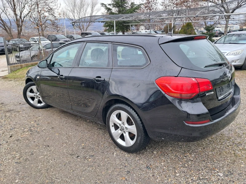Opel Astra 1.7 CDTi 110ks EUR0 5 .6SK, снимка 3 - Автомобили и джипове - 53307692