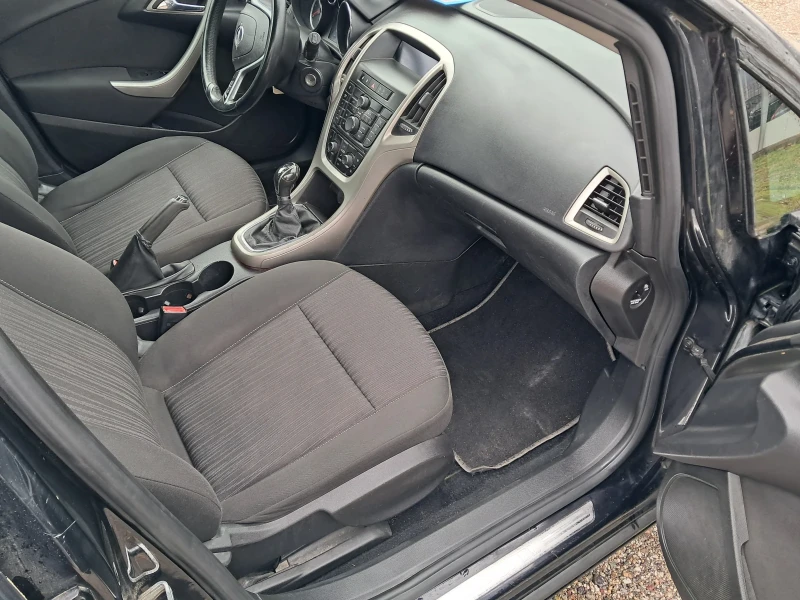 Opel Astra 1.7 CDTi 110ks EUR0 5 .6SK, снимка 7 - Автомобили и джипове - 53307692