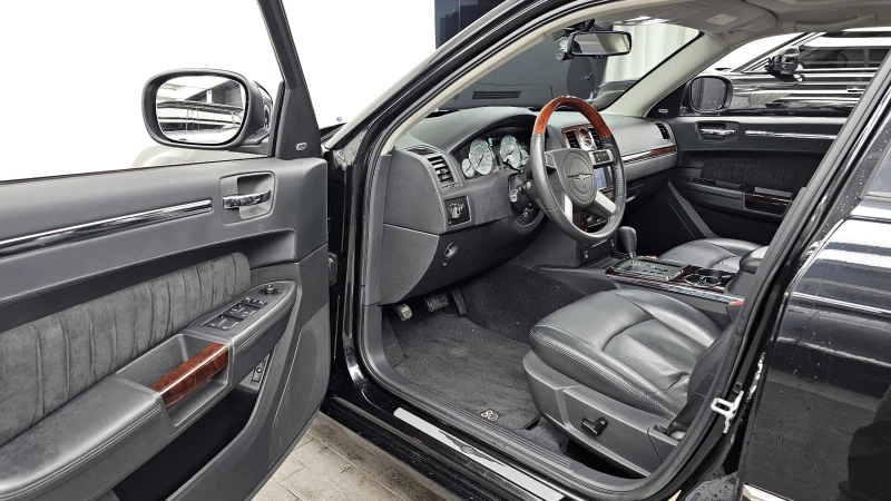 Chrysler 300c 3.5 Signature autogeorge.com, снимка 10 - Автомобили и джипове - 53315206