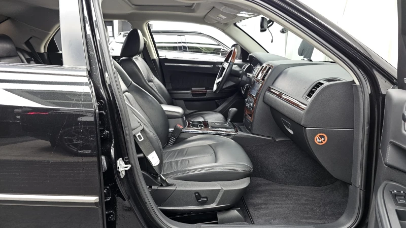 Chrysler 300c 3.5 Signature autogeorge.com, снимка 11 - Автомобили и джипове - 53315206