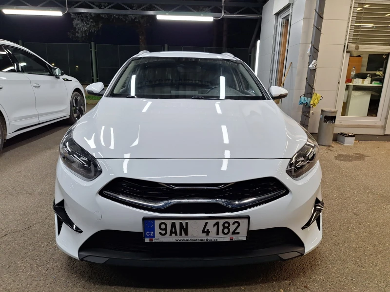 Kia Ceed 1.5 T-GDI / Top /SW/ В ГАРАНЦИЯ /ОЧАКВАН ВНОС, снимка 2 - Автомобили и джипове - 53407224