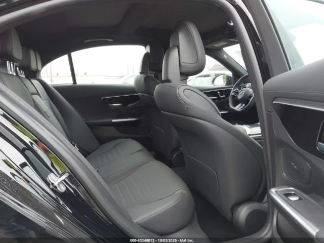 Mercedes-Benz C 300 AMG PGK* DISTRONIC* 360* G TRONIC* HEADUP*  - изображение 8