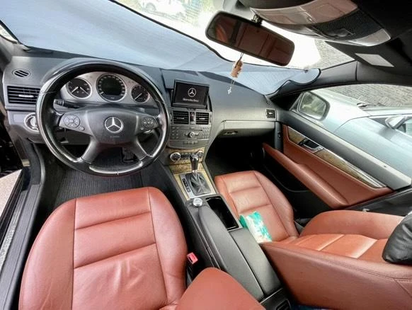 Mercedes-Benz C 320 3.2CDI, снимка 5 - Автомобили и джипове - 54110093