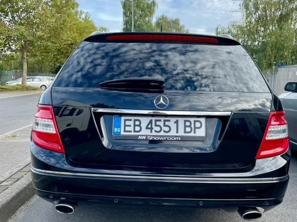 Mercedes-Benz C 320 3.2CDI, снимка 3 - Автомобили и джипове - 54110093