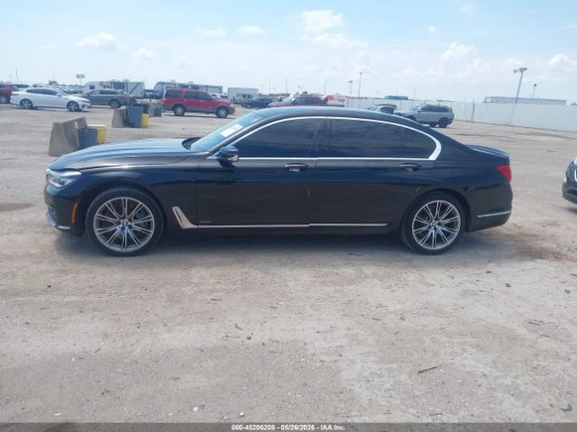 BMW 750 iL* xDrive* Bowers&Wilkins* ПАНО* FULL* , снимка 13 - Автомобили и джипове - 55452279