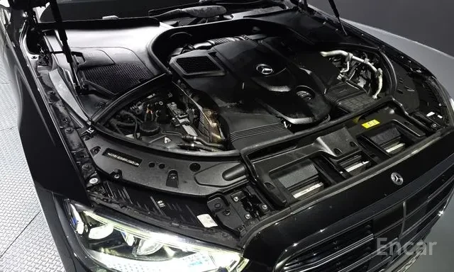Mercedes-Benz S 400 D 4MATIC AMG Line, снимка 16 - Автомобили и джипове - 55743269