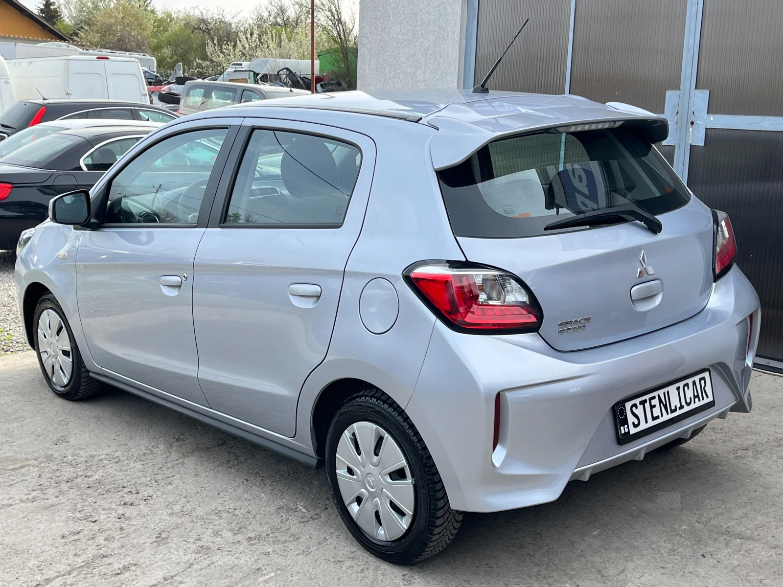 Mitsubishi Space star  1.2i AВТОМАТИК - изображение 8