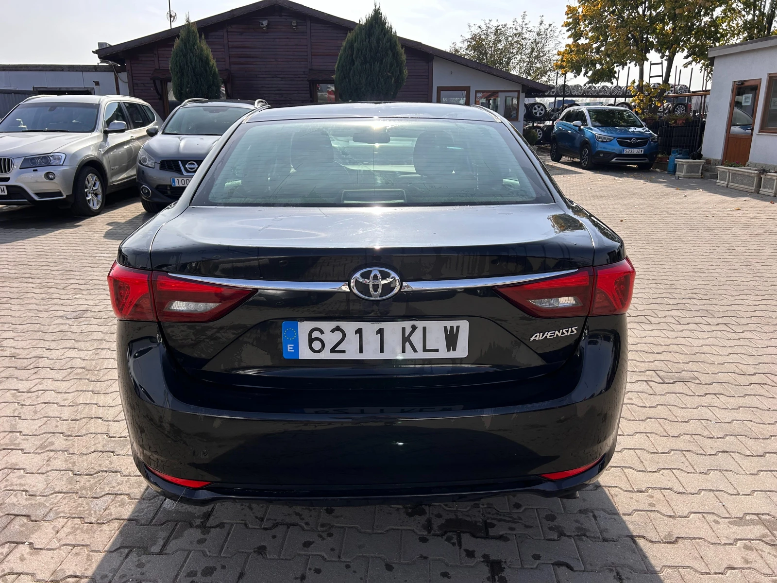 Toyota Avensis 2.0D-4D NAVI EURO 6 - изображение 7