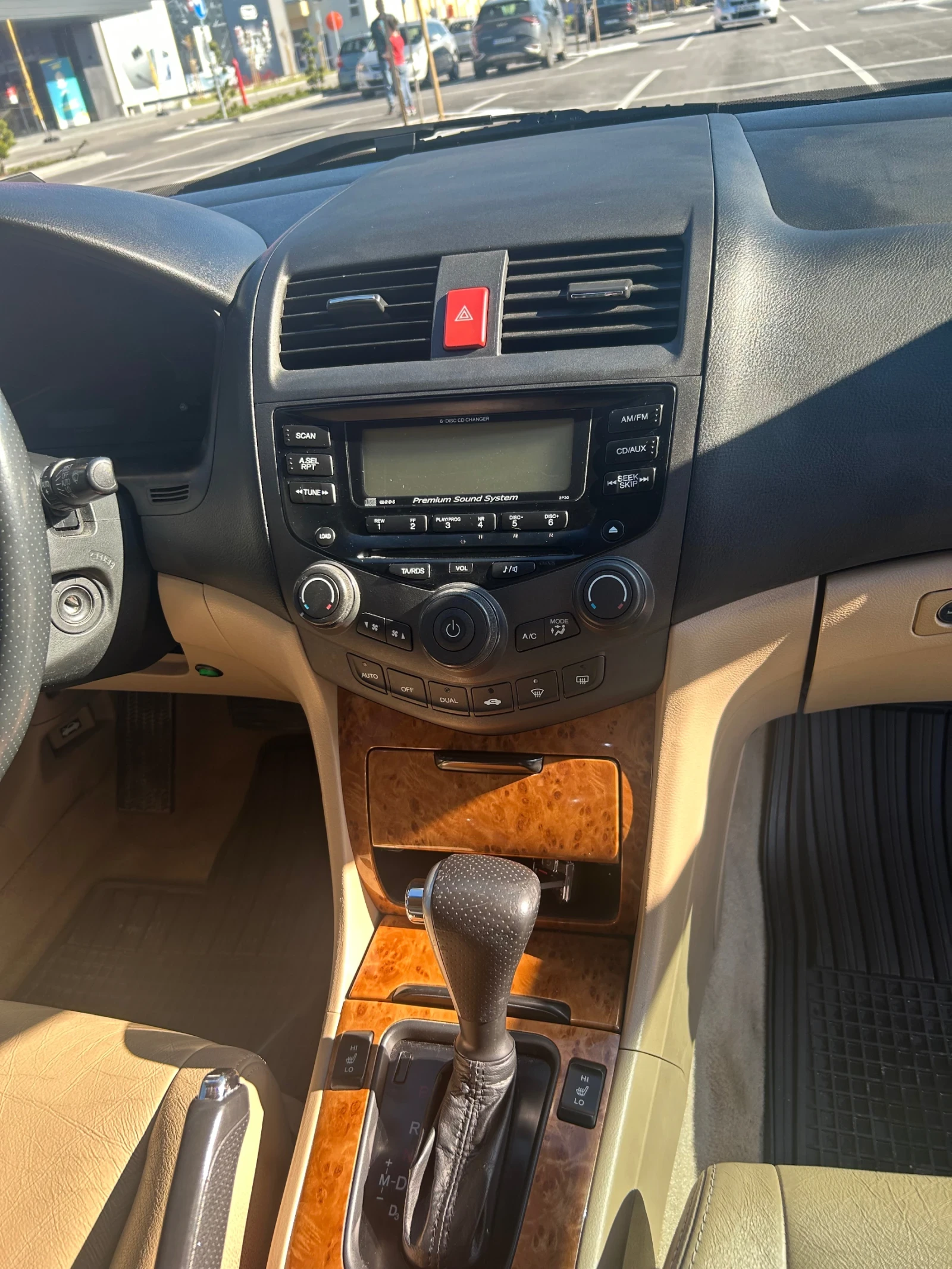 Honda Accord 2.4 VTEC, автоматик, LPG - изображение 8
