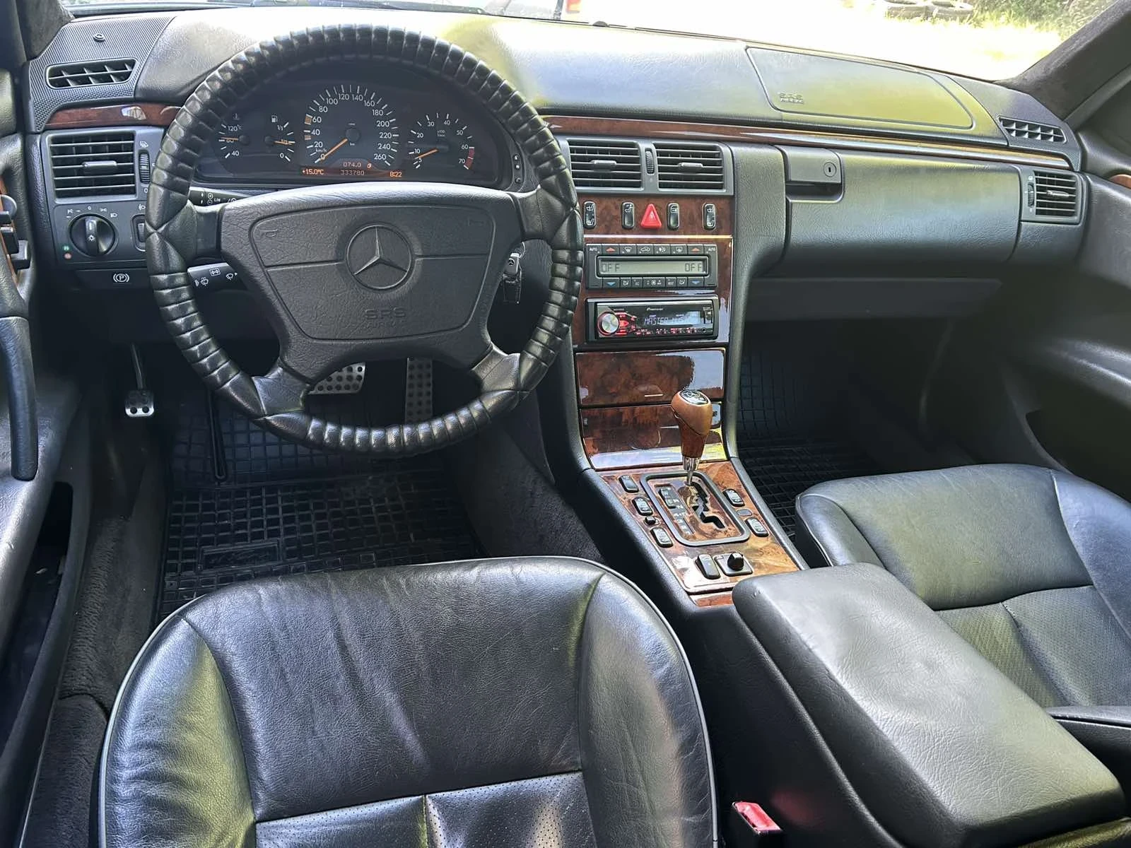 Mercedes-Benz E 430  - изображение 6