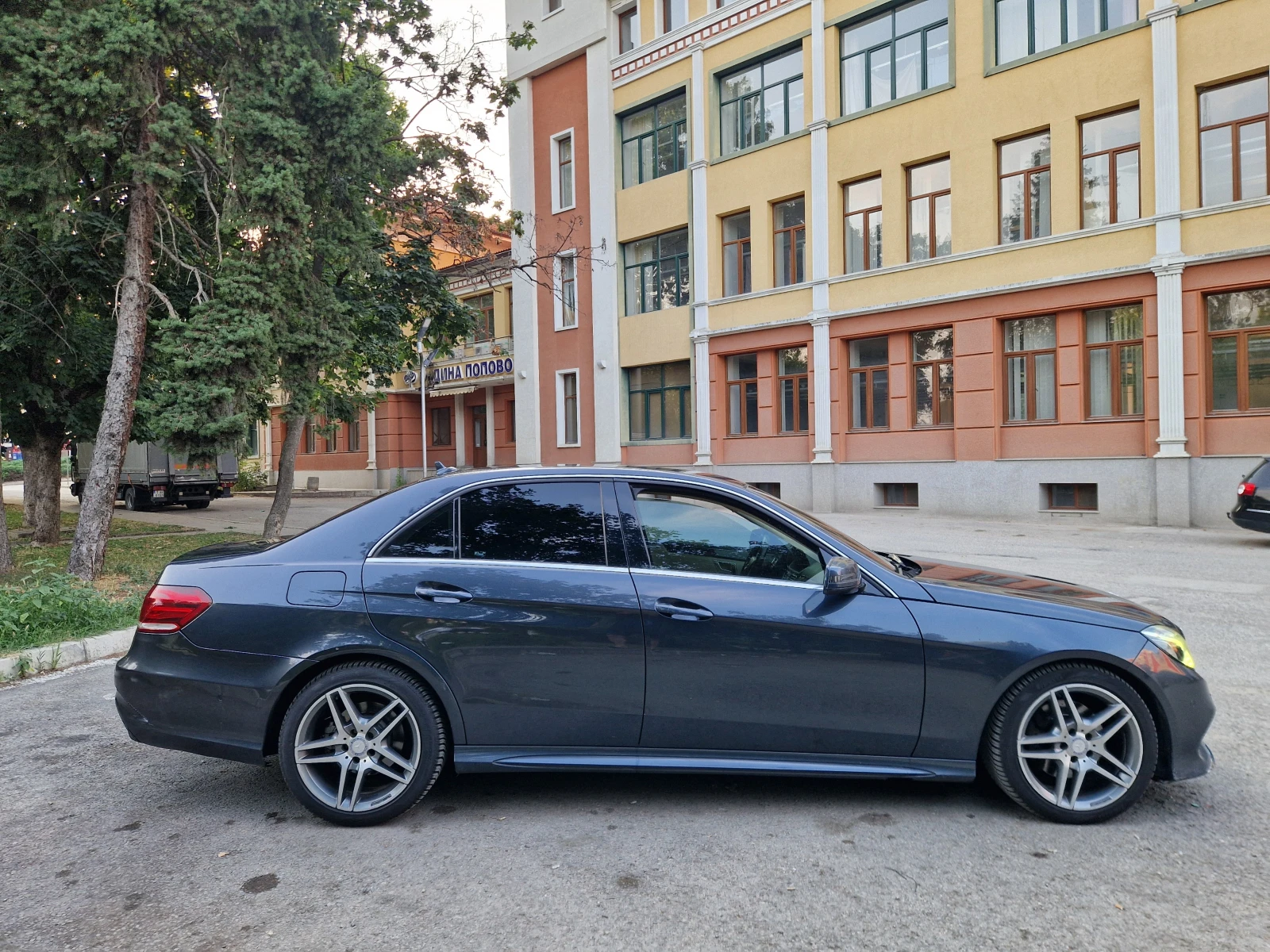 Mercedes-Benz E 350 AMG FULL 4matic - изображение 5