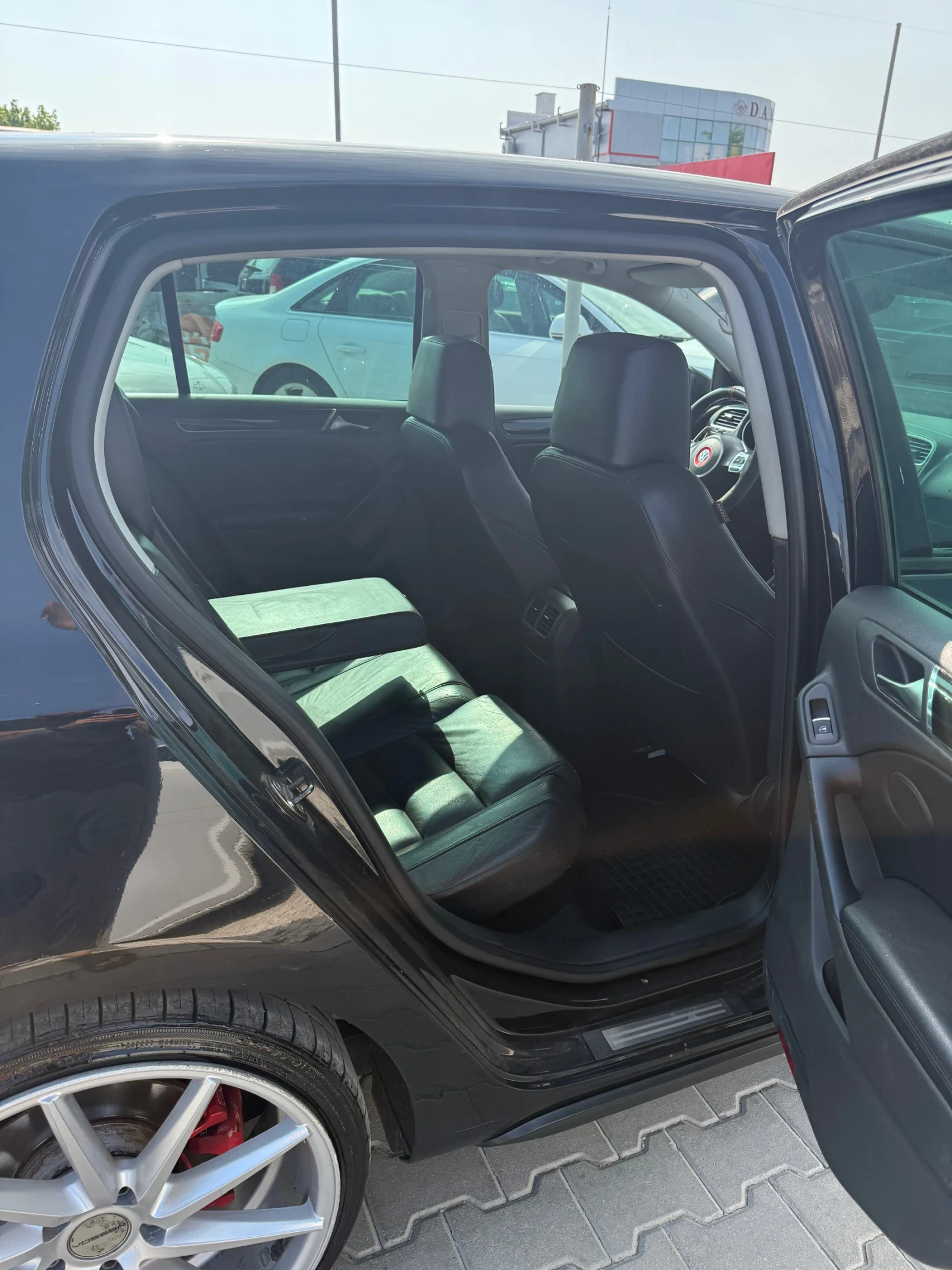 VW Golf 1.8T* Обслужен* Всичко платено* Кожа* Нави*  - изображение 6