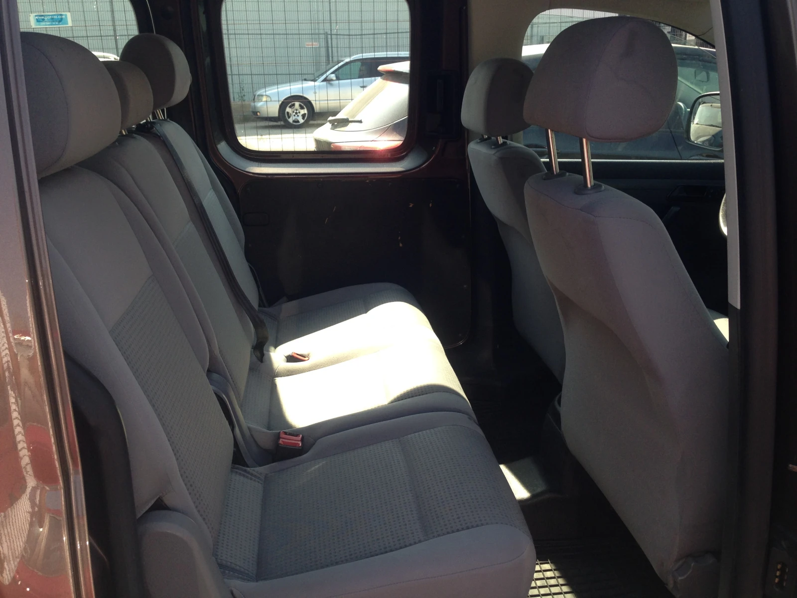 VW Caddy MAXI/4х4/2.0TDI/110кс/6ск/Клима/Euro5B - изображение 5