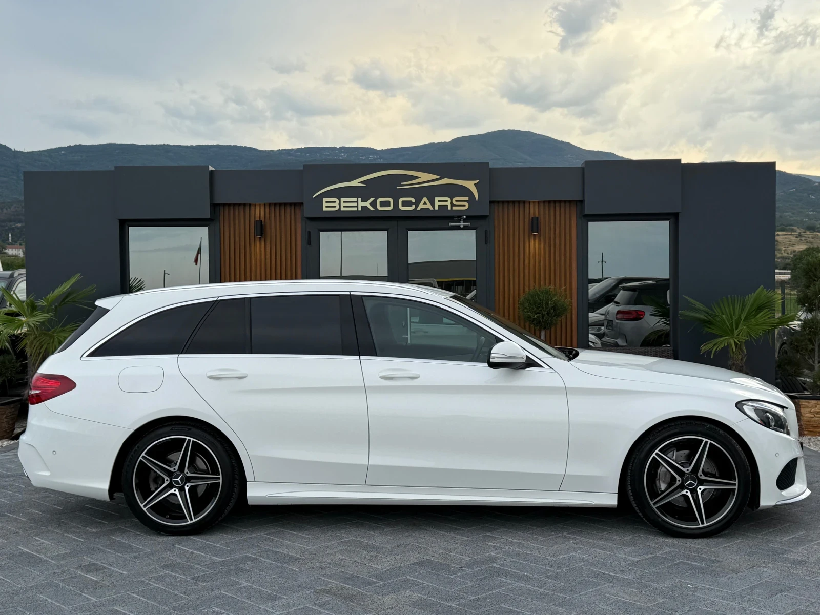 Mercedes-Benz C 220 С220///AMG-LiNE///нов внос от Белгия - изображение 4