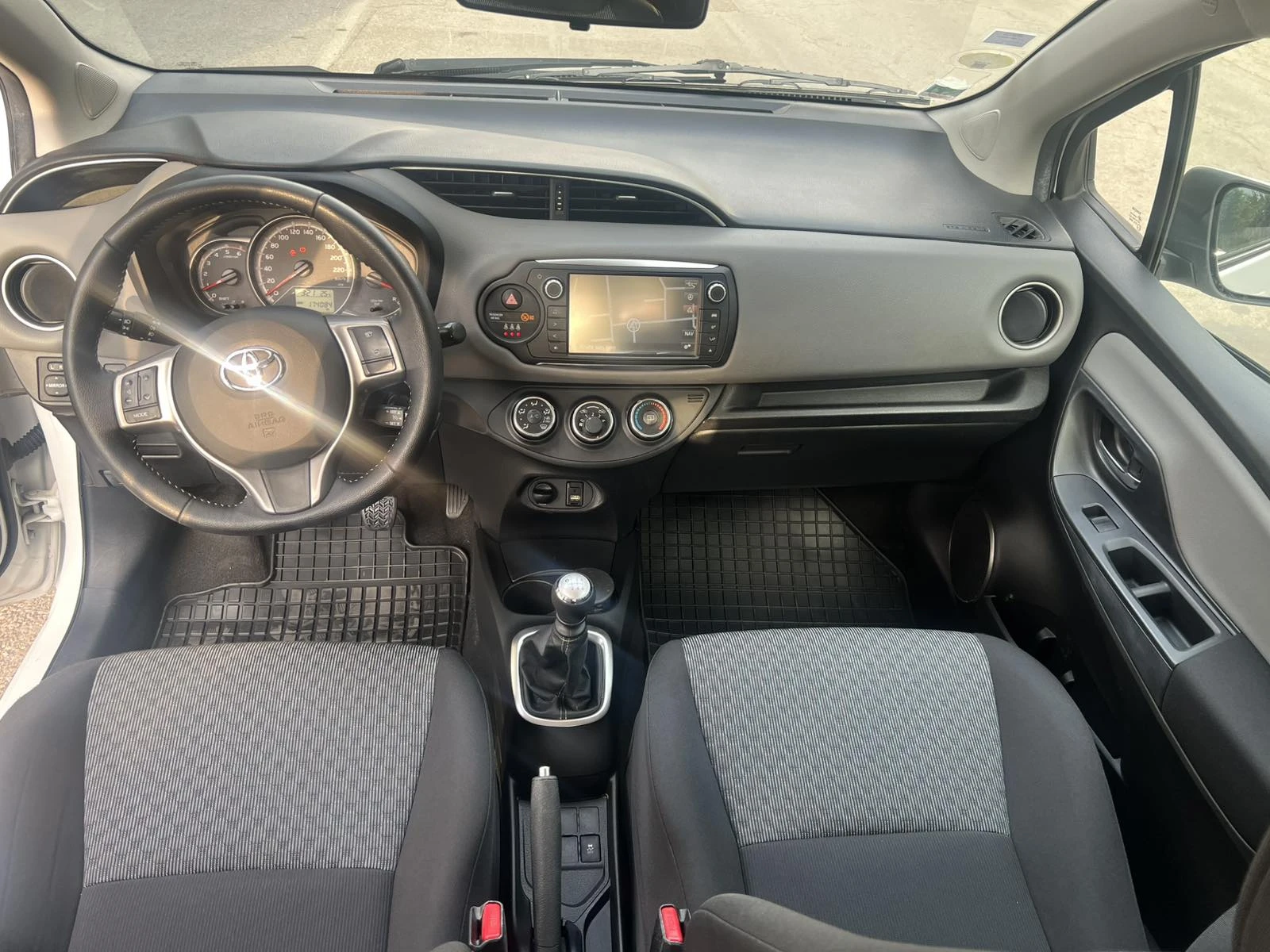 Toyota Yaris Navi Camera - изображение 10