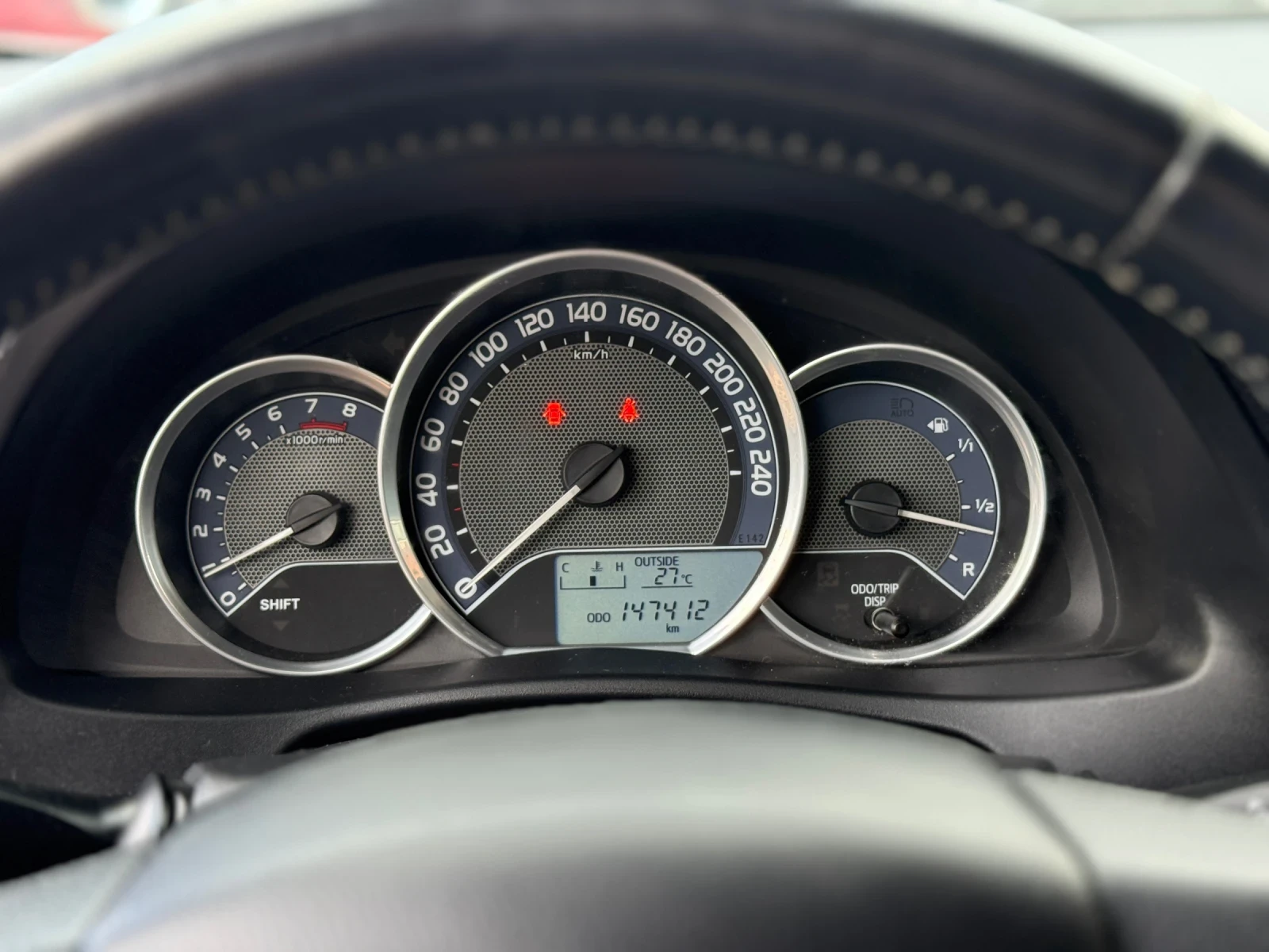 Toyota Auris 1.6i - 132�.�. / 6 �������� / ��������� / ������ | Mobile.bg � ����������� 13