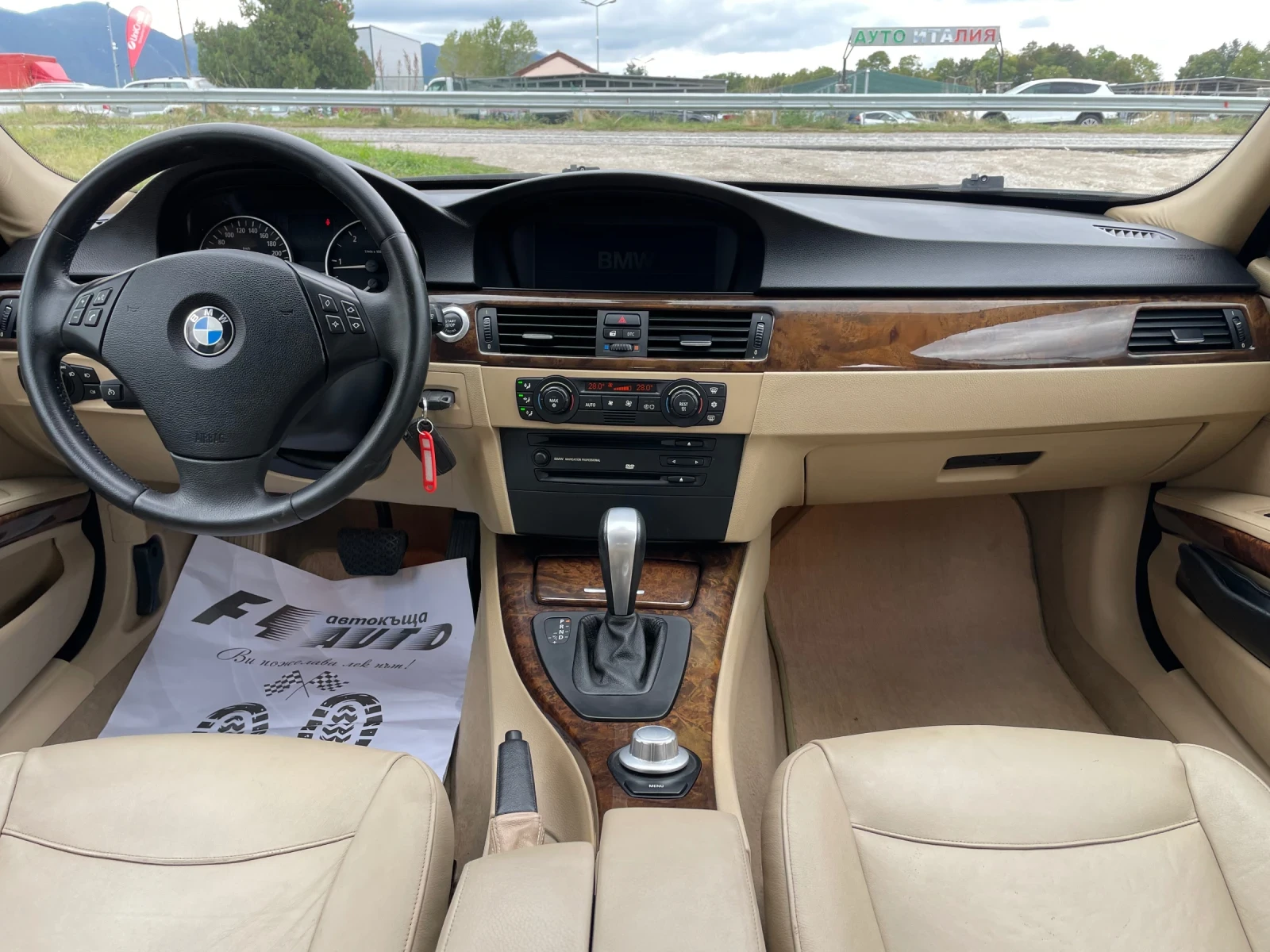 BMW 320 2.0TDI-163-PANO-NAVI-ITALIA - изображение 8