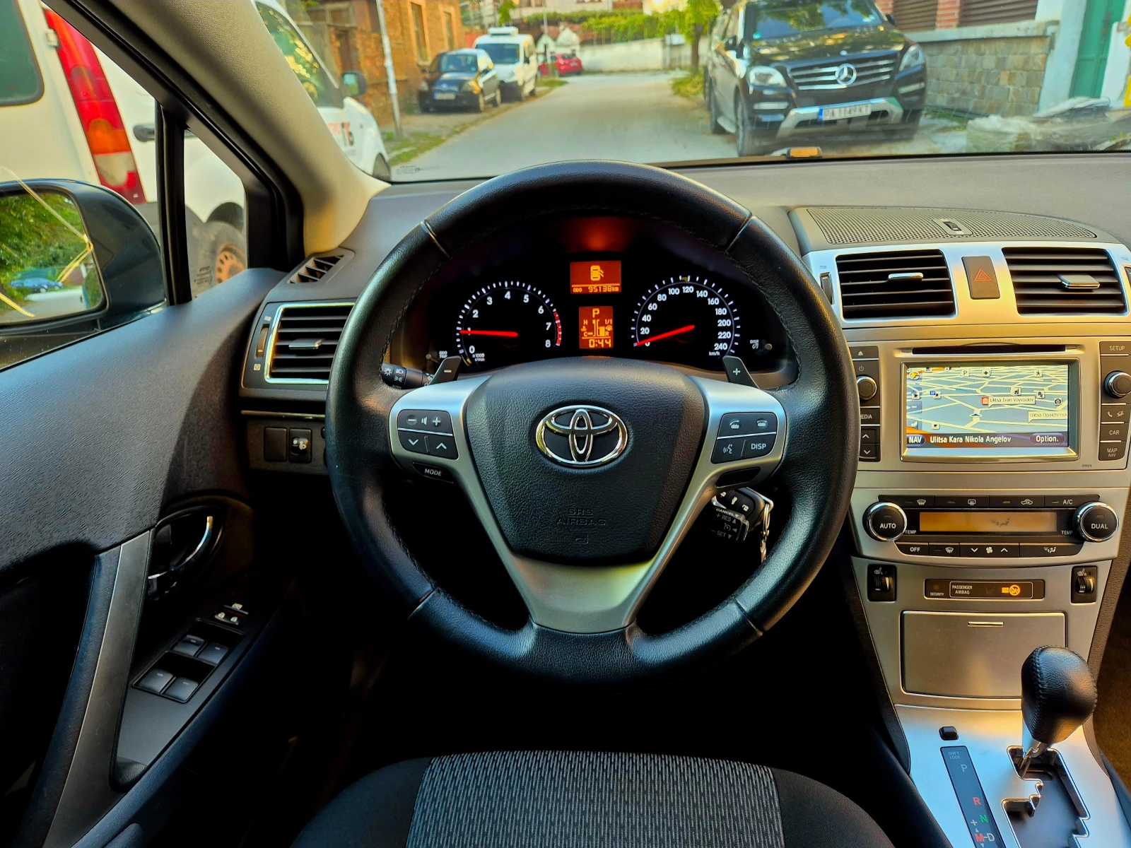 Toyota Avensis 1.8i-FACELIFT-AVTOMAT-NAVI-veriga-нов-japan - изображение 4