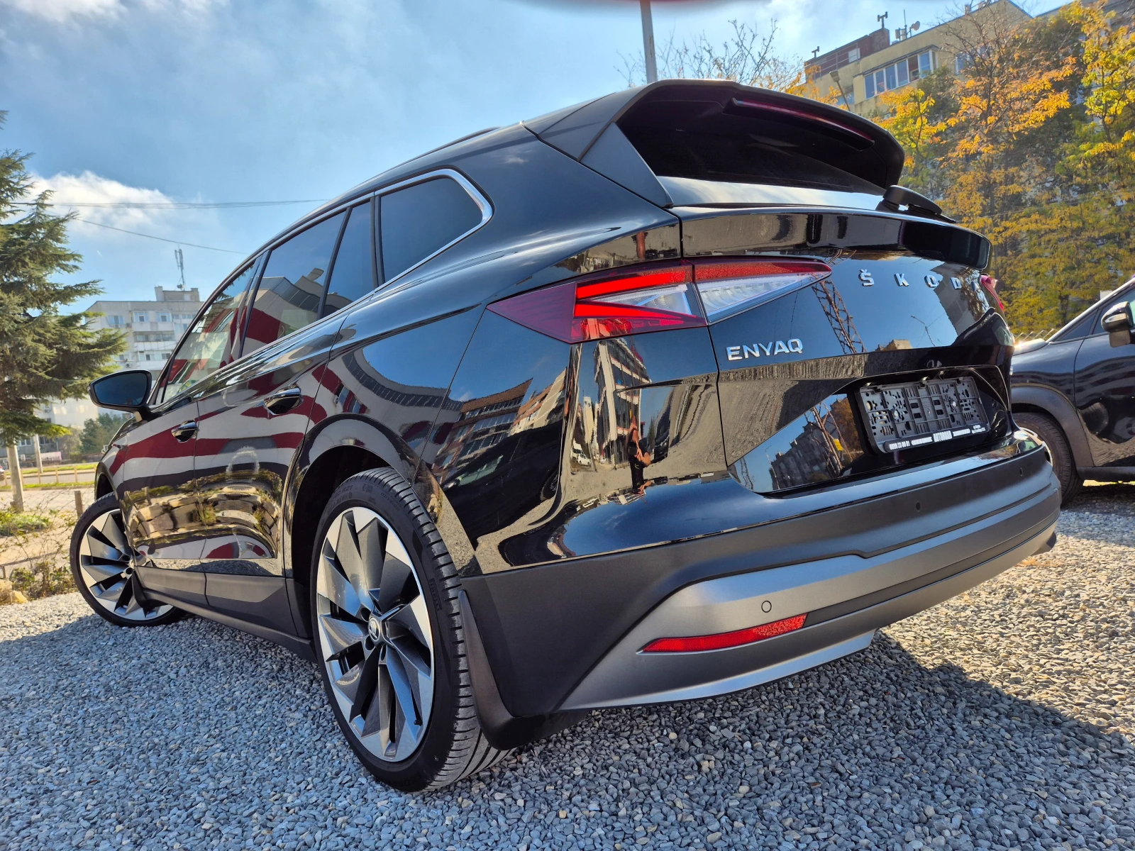 Skoda Enyaq IV-80-82 KWh-TERMO POMPA-AMBIENT LIGHT | Mobile.bg   4