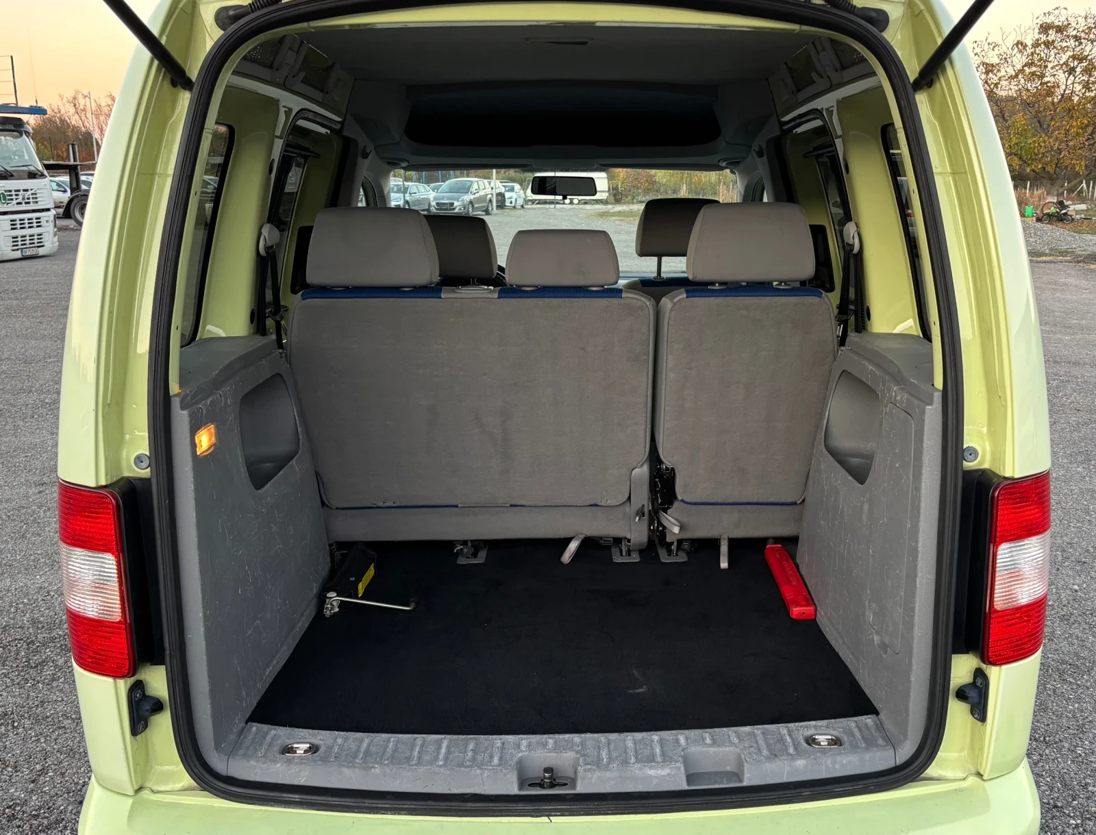 VW Caddy LIFE | Mobile.bg   9