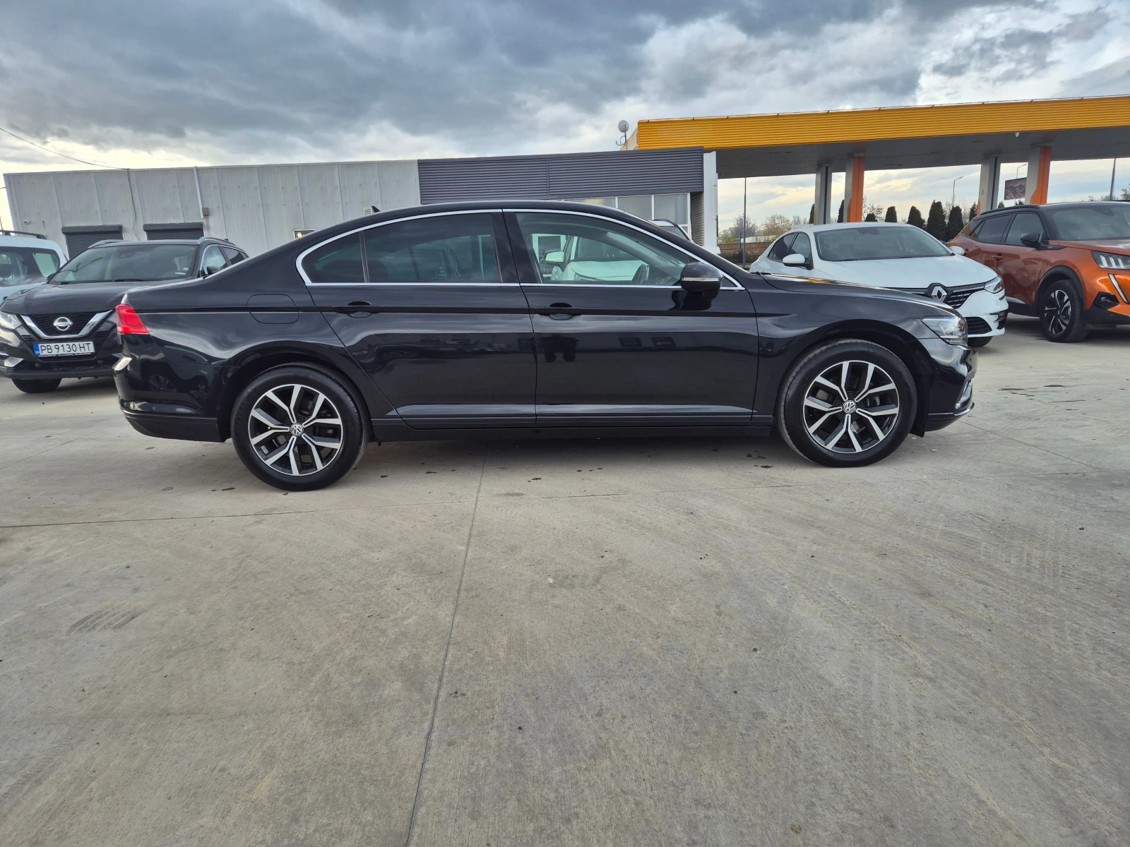 VW Passat 4Х4-А/Т-190кс - изображение 6