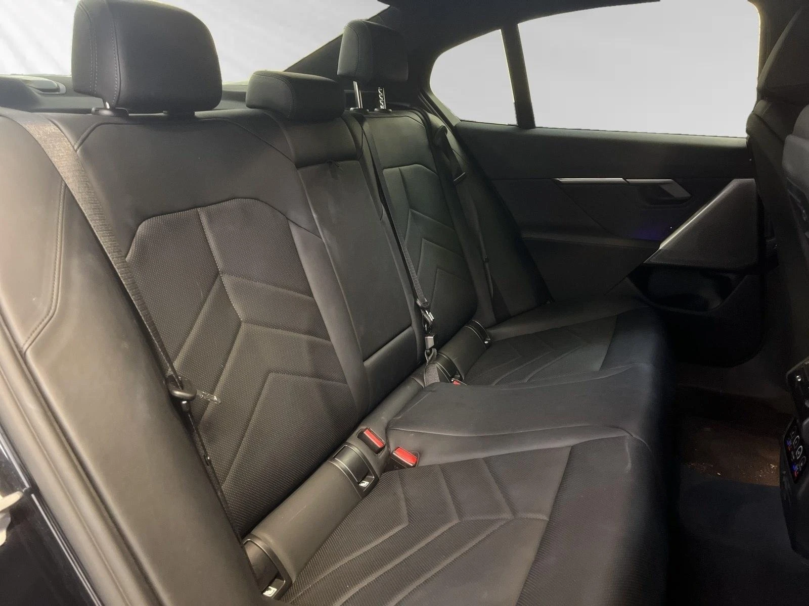 BMW 530 e/PLUG-IN/M-SPORT/HEAD UP/360/LED/KEYLESS/ | Mobile.bg � ����������� 13