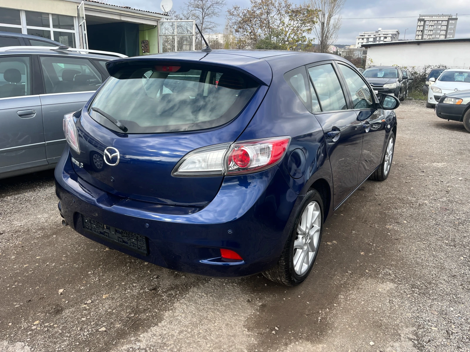 Mazda 3 1.6 БЕНЗИН FACELIFT - изображение 4