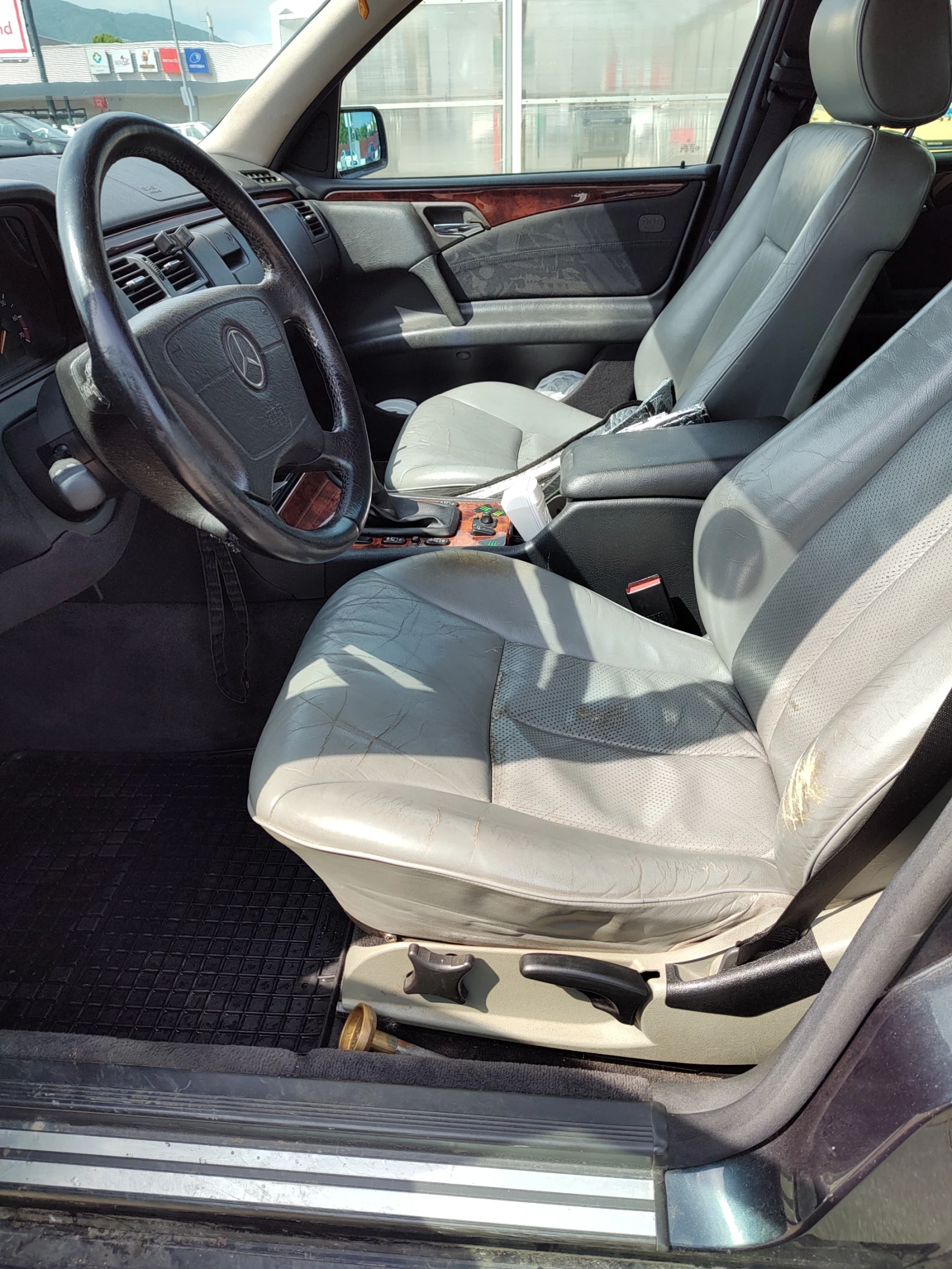 Mercedes-Benz E 200 2.0 W210 - изображение 2