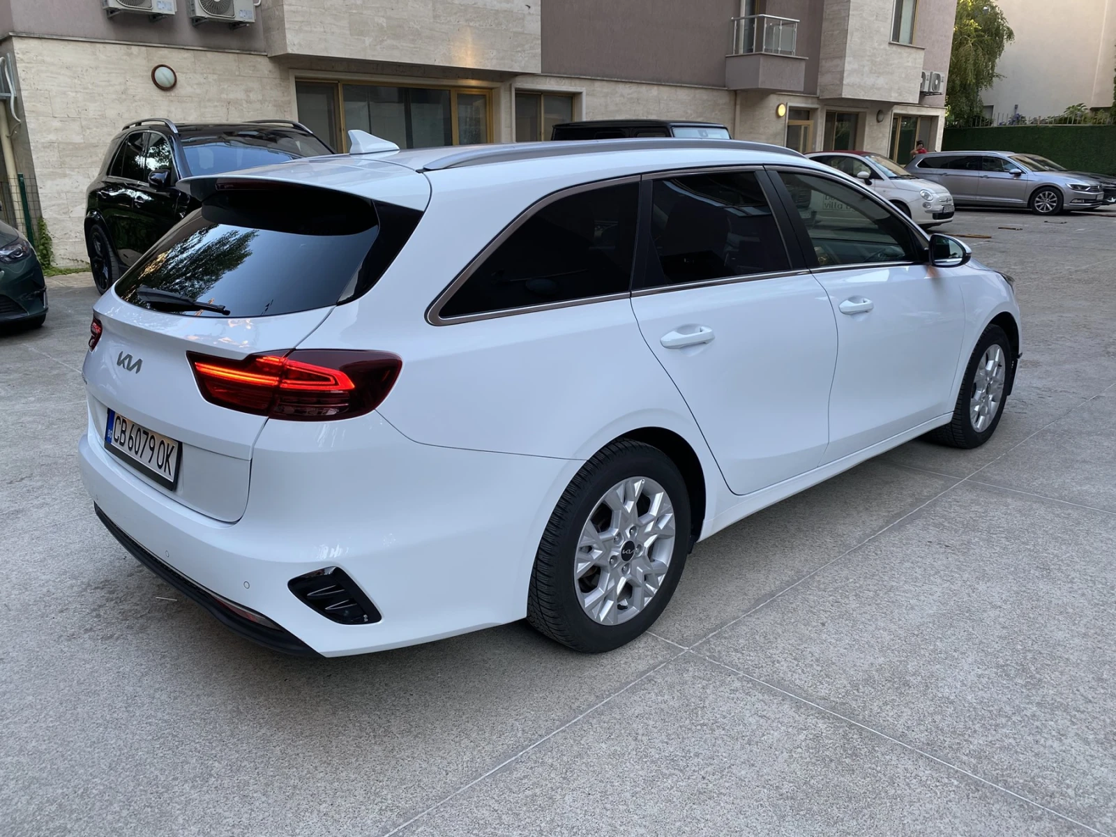Kia Ceed 1.5 T-GDI/ Top/SW/ ГАРАНЦИЯ ДО 12/2029г , снимка 5 - Автомобили и джипове - 53407224