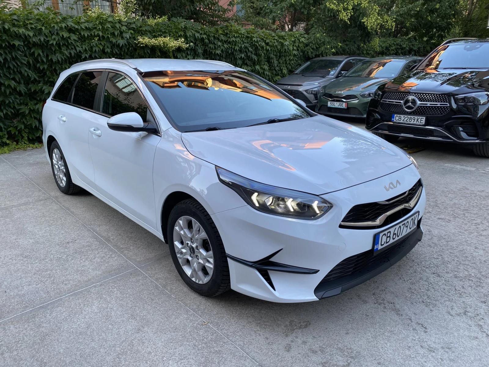 Kia Ceed 1.5 T-GDI/ Top/SW/ ГАРАНЦИЯ ДО 12/2029г , снимка 3 - Автомобили и джипове - 53407224