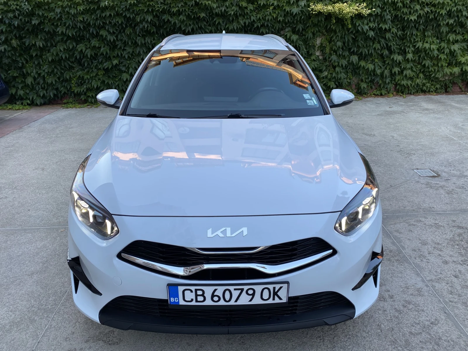 Kia Ceed 1.5 T-GDI/ Top/SW/ ГАРАНЦИЯ ДО 12/2029г , снимка 2 - Автомобили и джипове - 53407224