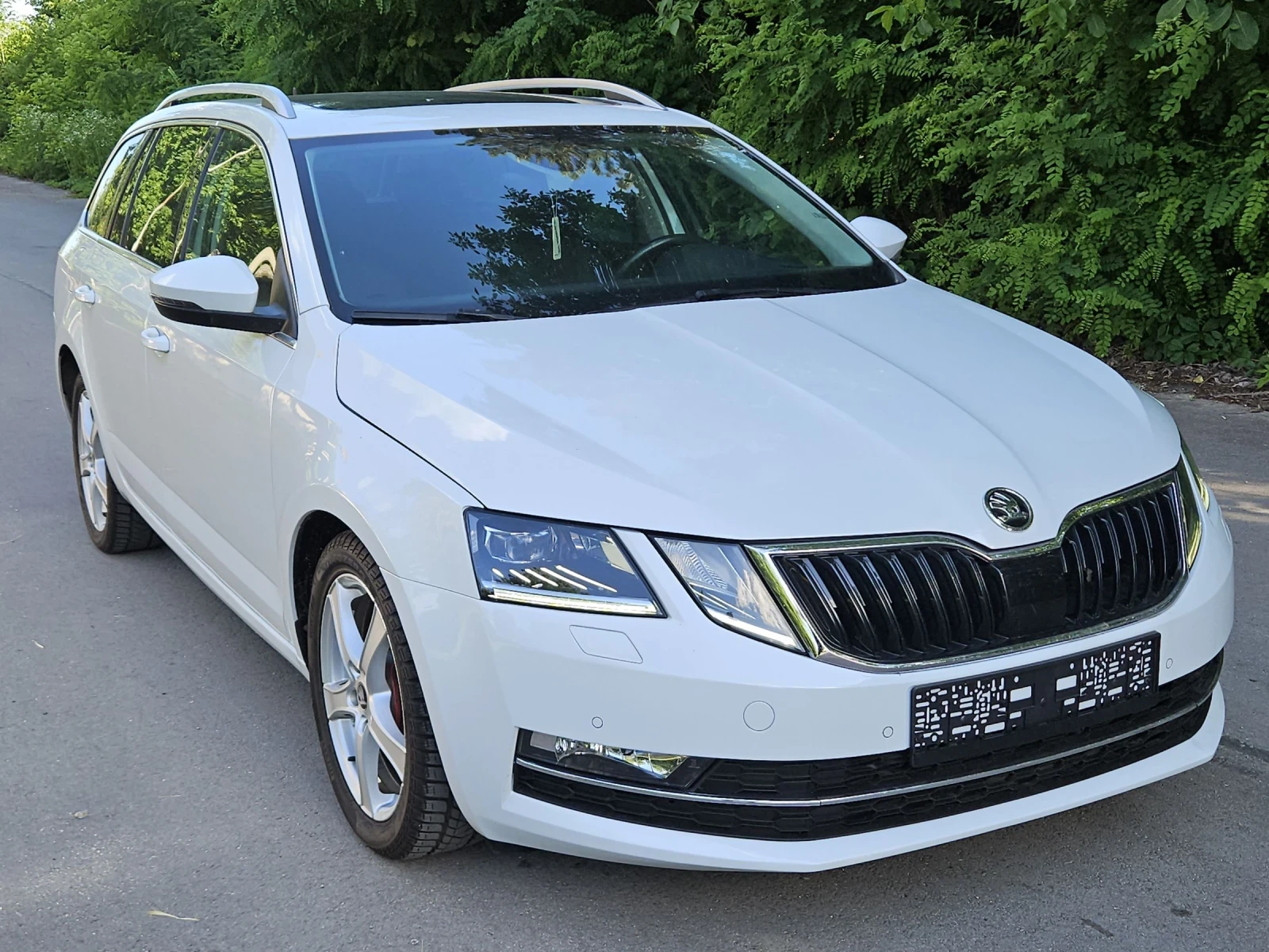 Skoda Octavia 2.0tdi---4x4---FULL, снимка 3 - Автомобили и джипове - 53636624