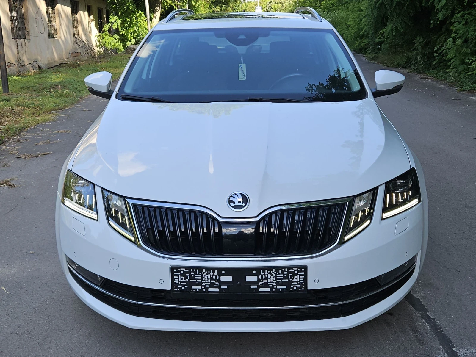 Skoda Octavia 2.0tdi---4x4---FULL, снимка 2 - Автомобили и джипове - 53636624