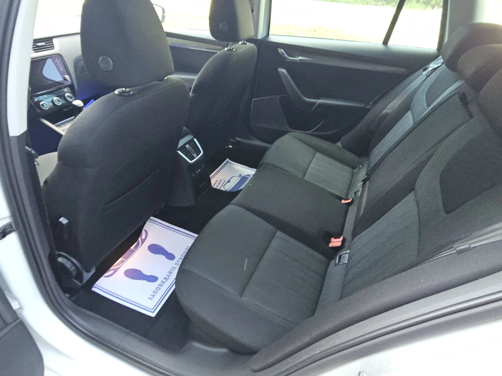 Skoda Octavia 2.0tdi---4x4---FULL, снимка 16 - Автомобили и джипове - 53636624