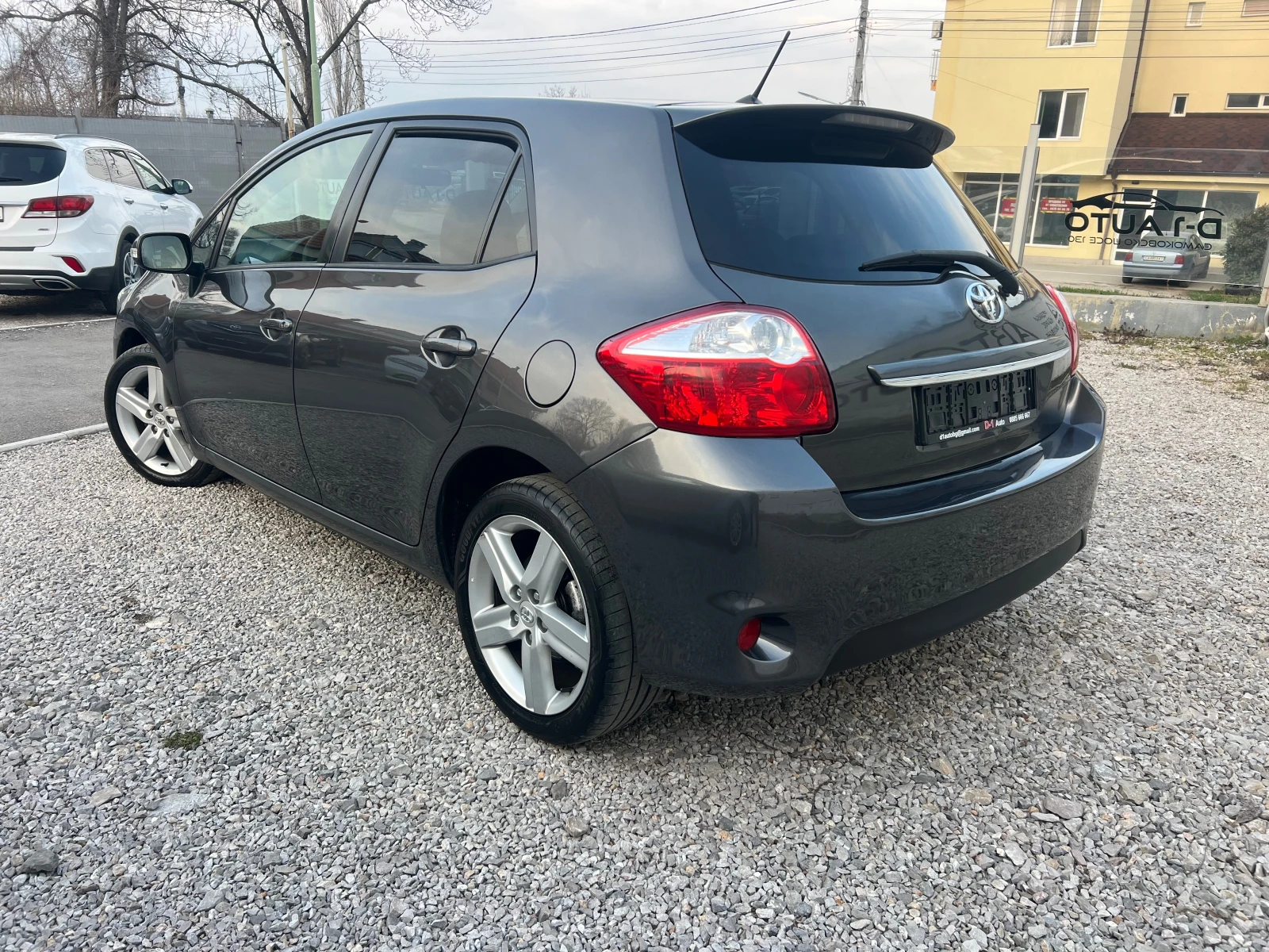 Toyota Auris 1.6-FULL, снимка 6 - Автомобили и джипове - 53878392