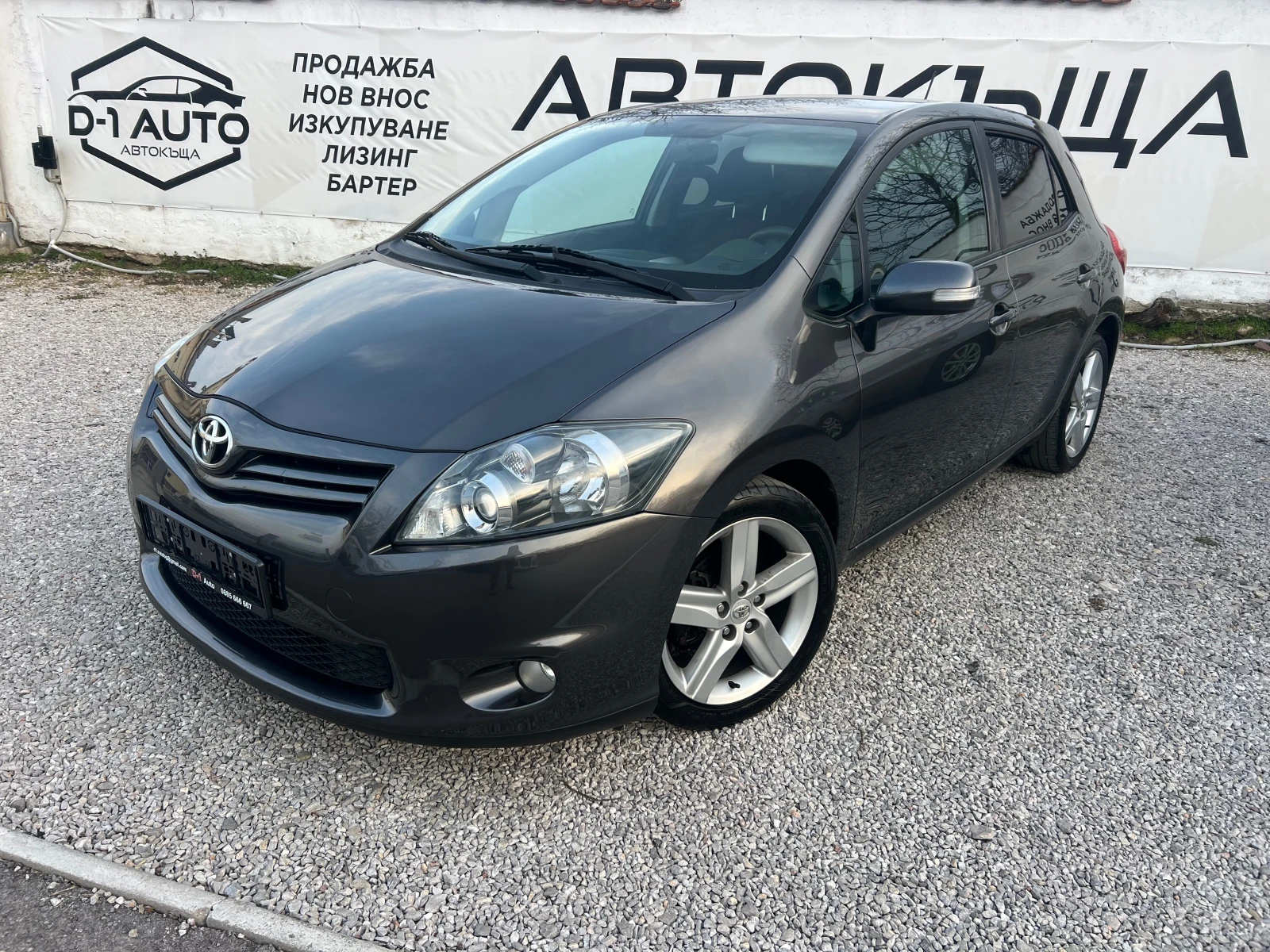 Toyota Auris 1.6-FULL, снимка 3 - Автомобили и джипове - 53878392