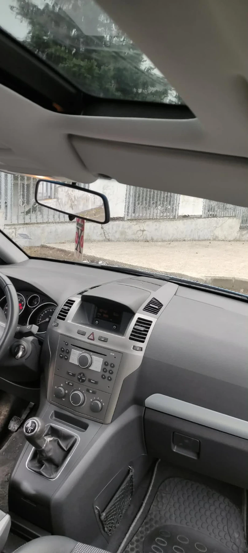 Opel Zafira 1.8, снимка 9 - Автомобили и джипове - 53935680