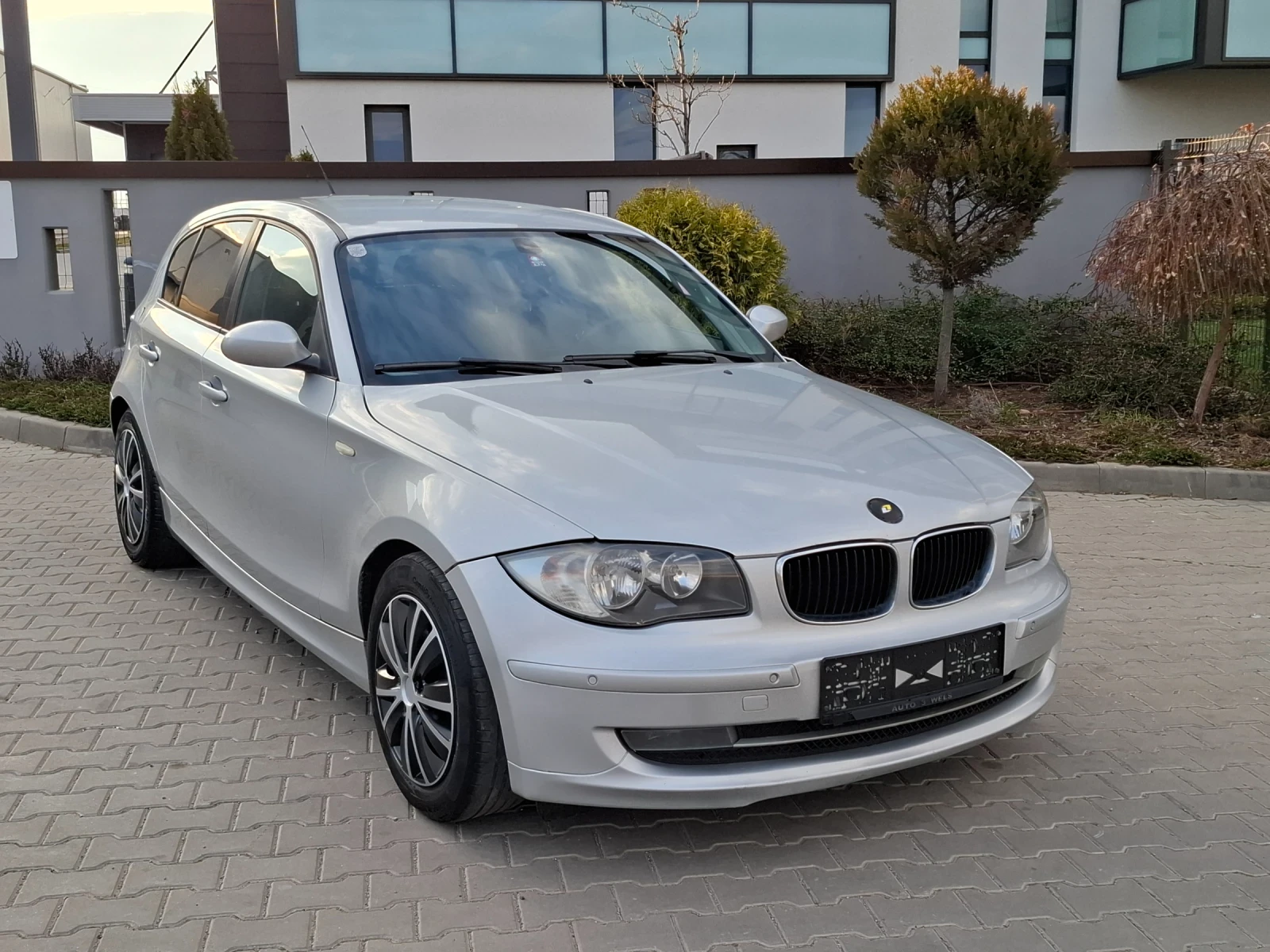 BMW 120 2.0D* (143кс)* FACELIFT* * НОВ ВНОС* * , снимка 9 - Автомобили и джипове - 53988354