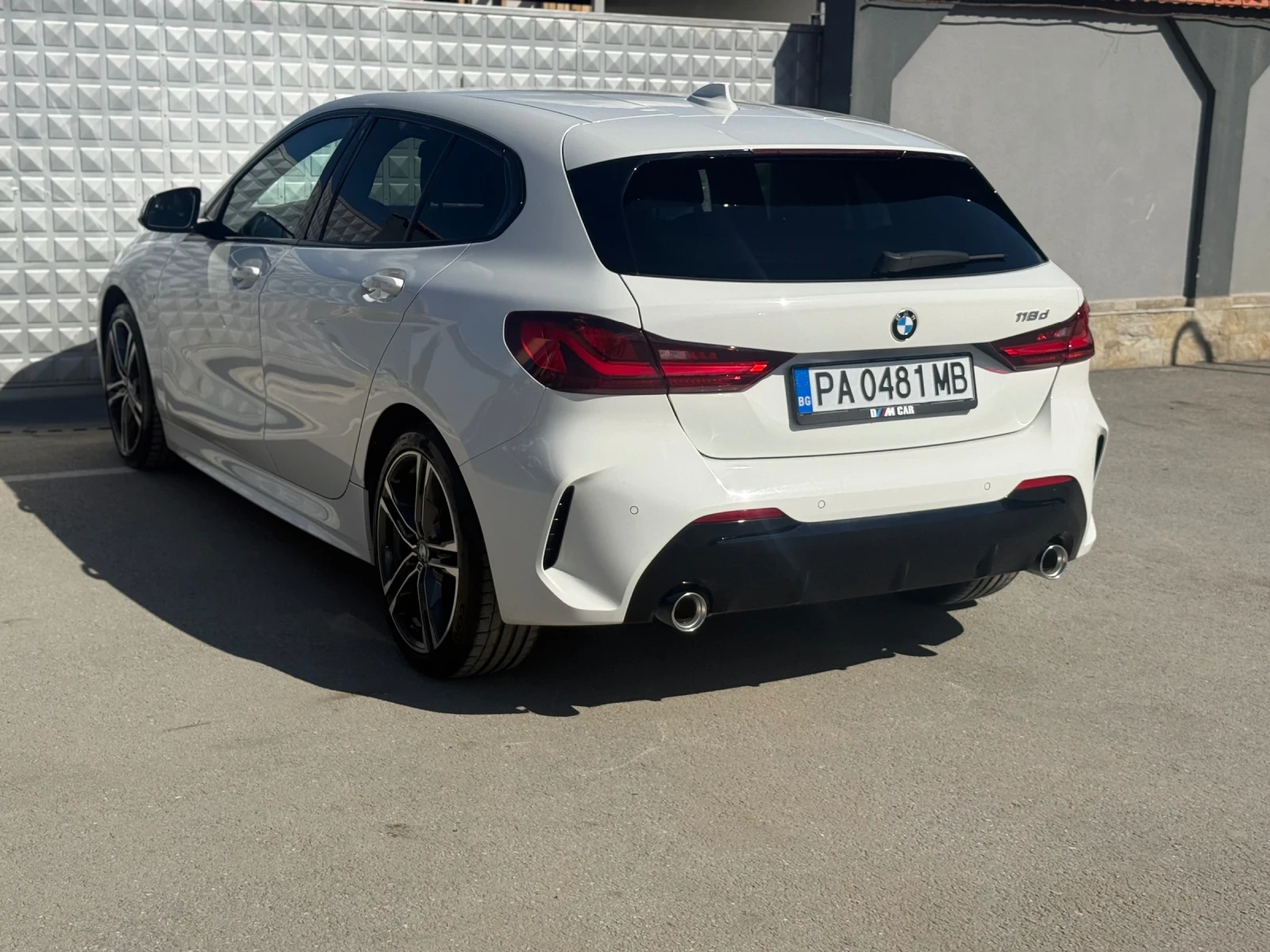 BMW 118 d!2.0!M sport!Keyless Go!Adaptive LED!Distronic!, снимка 6 - Автомобили и джипове - 54260250