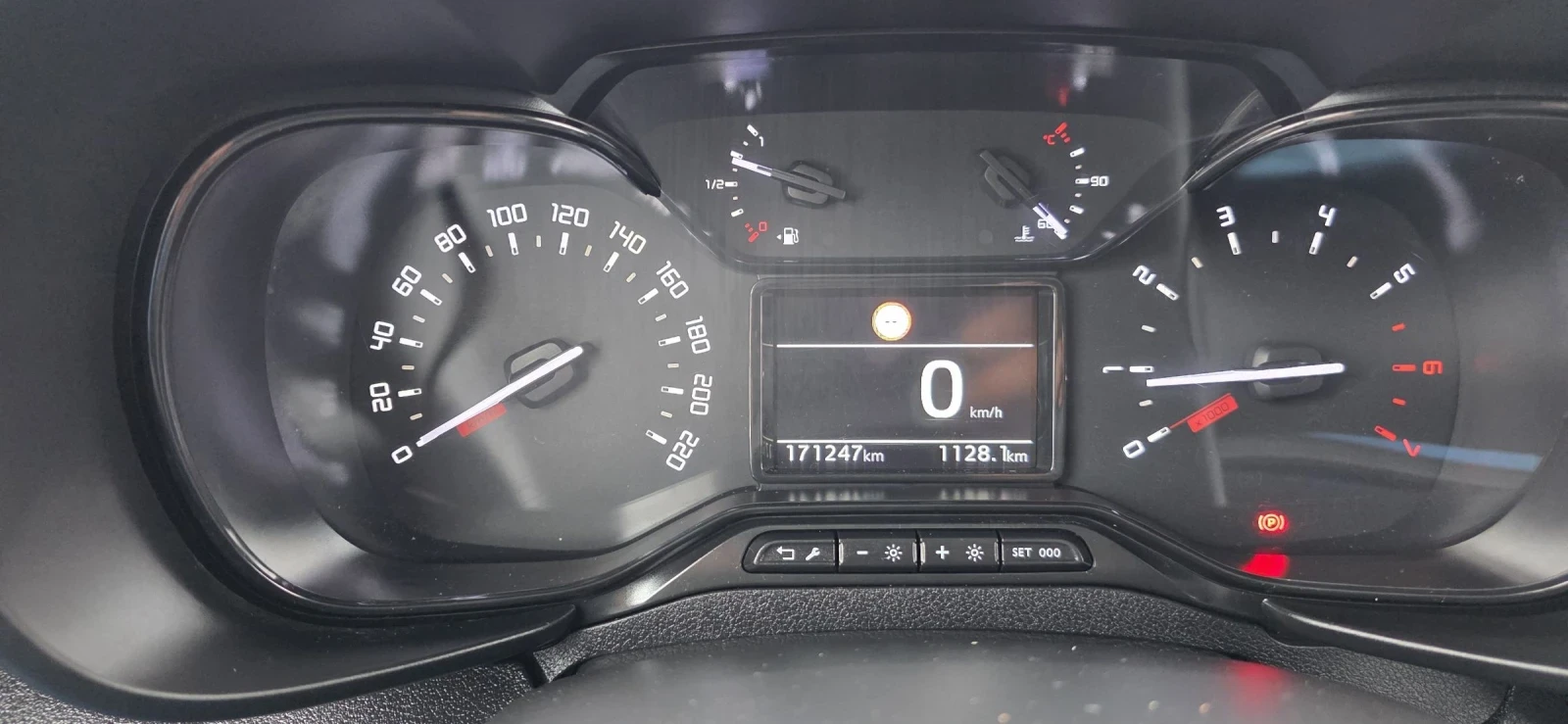 Toyota Proace City 1.5 D City-102 hp, снимка 11 - Автомобили и джипове - 54399804