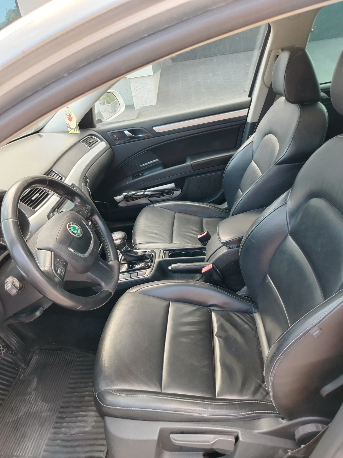 Skoda Superb 2.004x4dizel, снимка 12 - Автомобили и джипове - 55596703