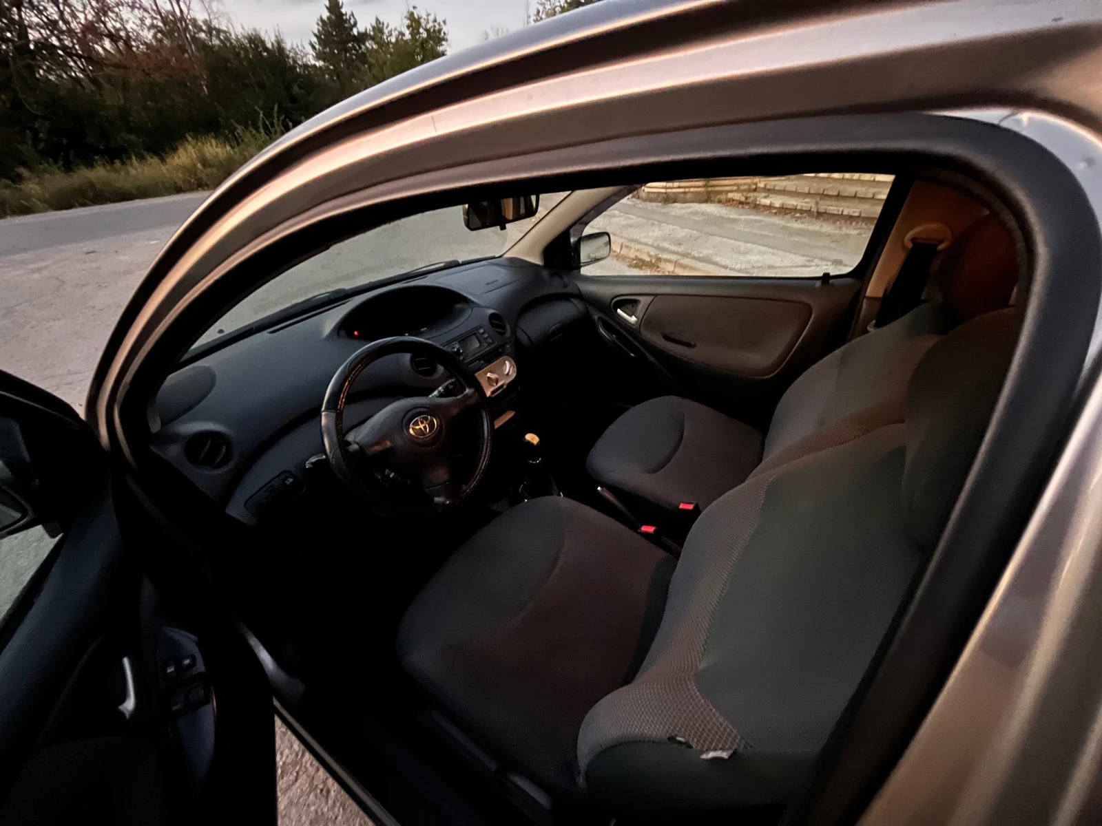 Toyota Yaris Facelift, снимка 11 - Автомобили и джипове - 55827137