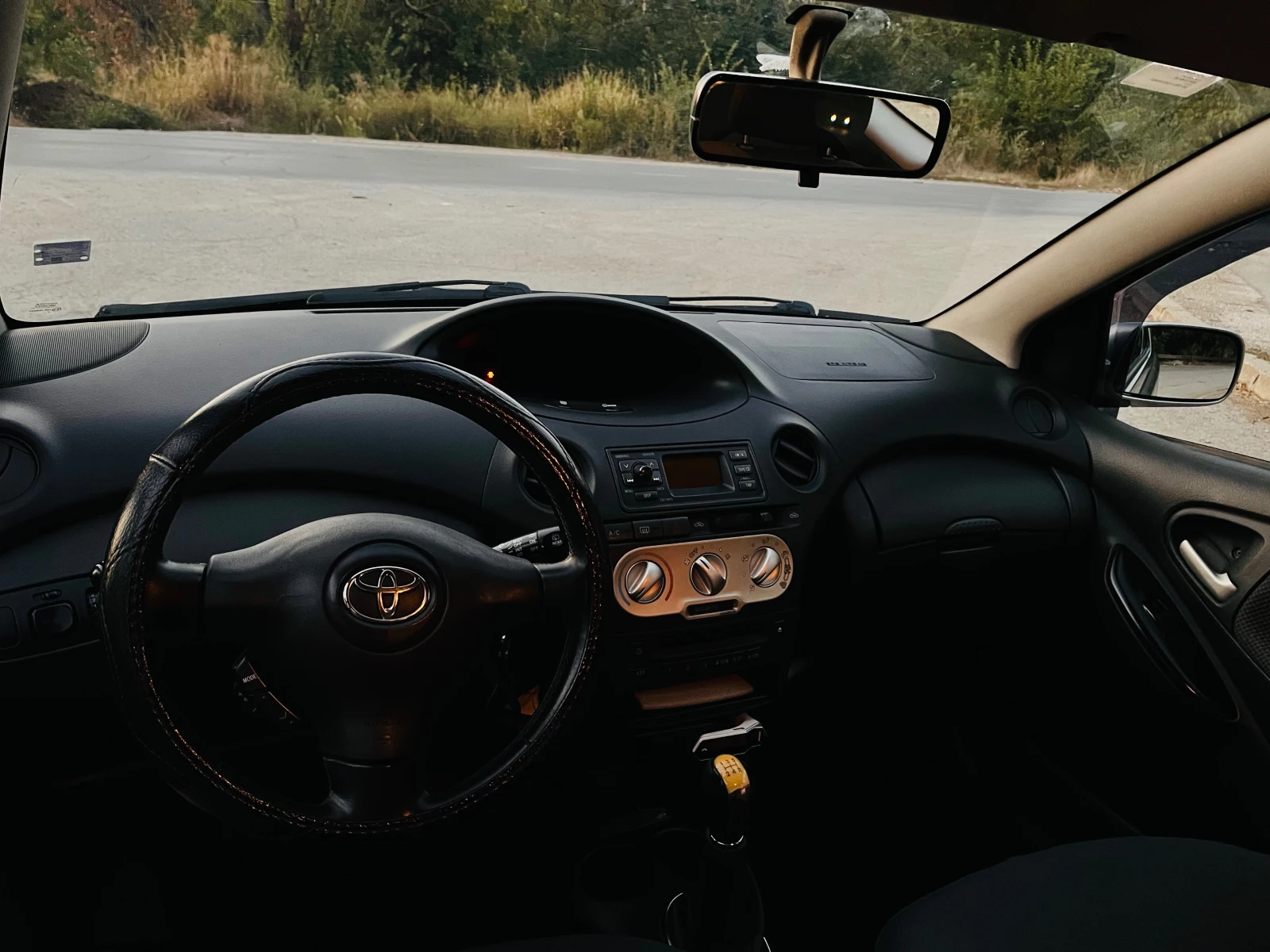 Toyota Yaris Facelift, снимка 12 - Автомобили и джипове - 55827137